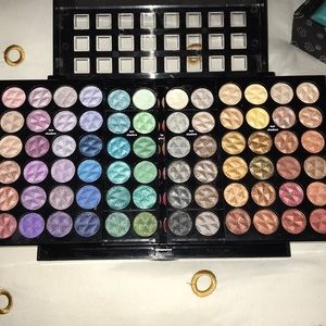 eyeshadow pallete